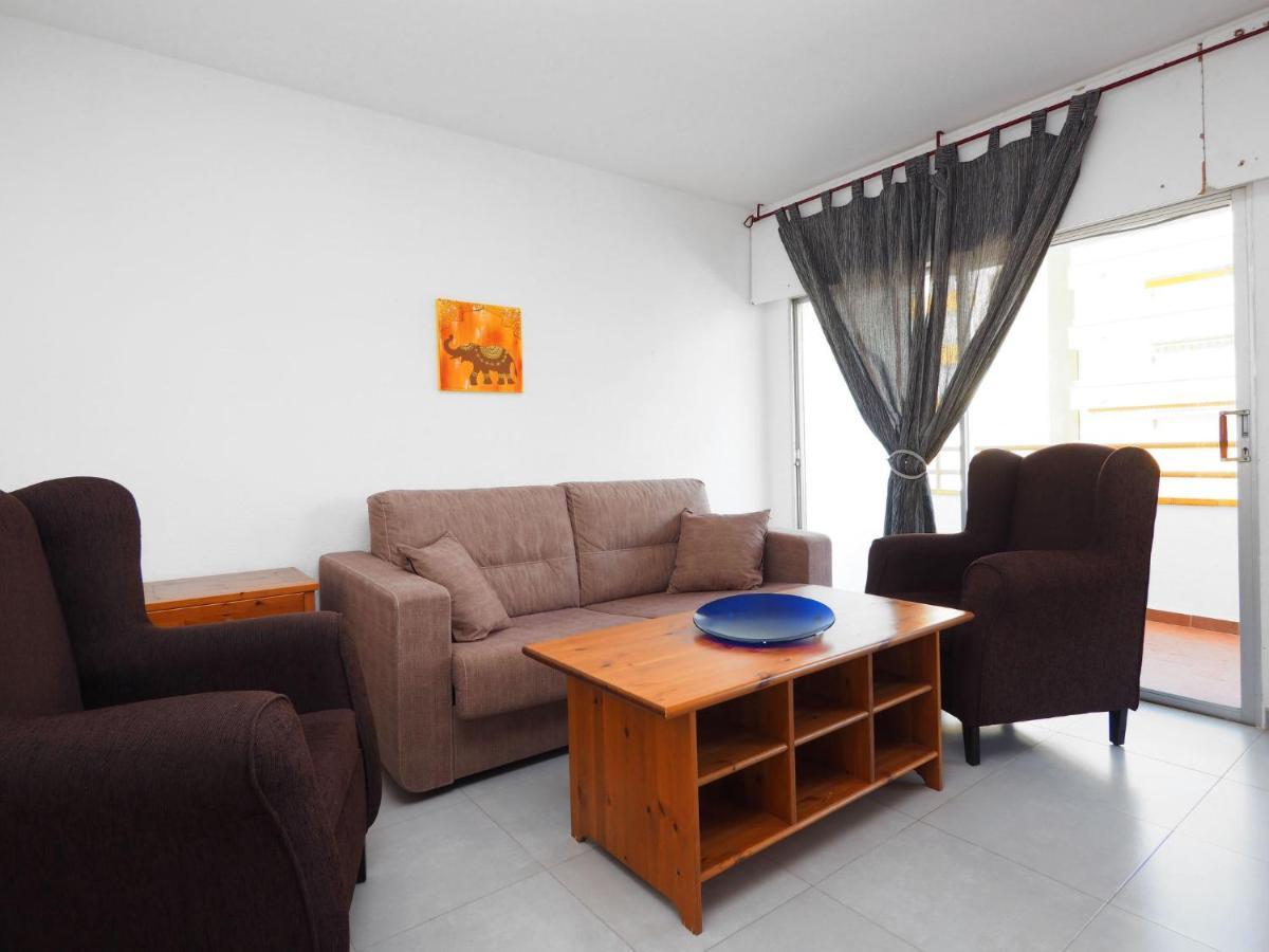 Center-2 By Interhome